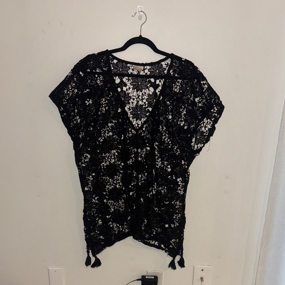 Elegant Black Lace swim cover up - Picture 1 of 1